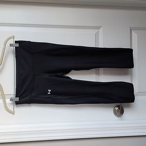 Black Under Armour Crop Leggings